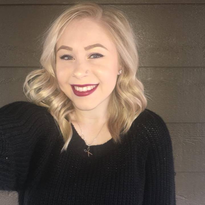 Chelsea W Evergreen graduate