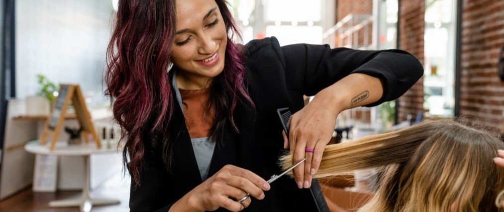 how to be lucrative beautician
