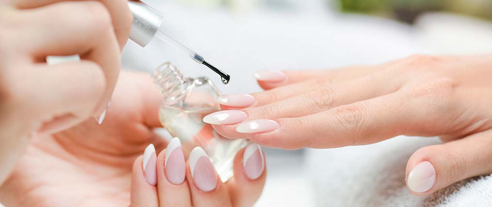 french manicure clear gloss