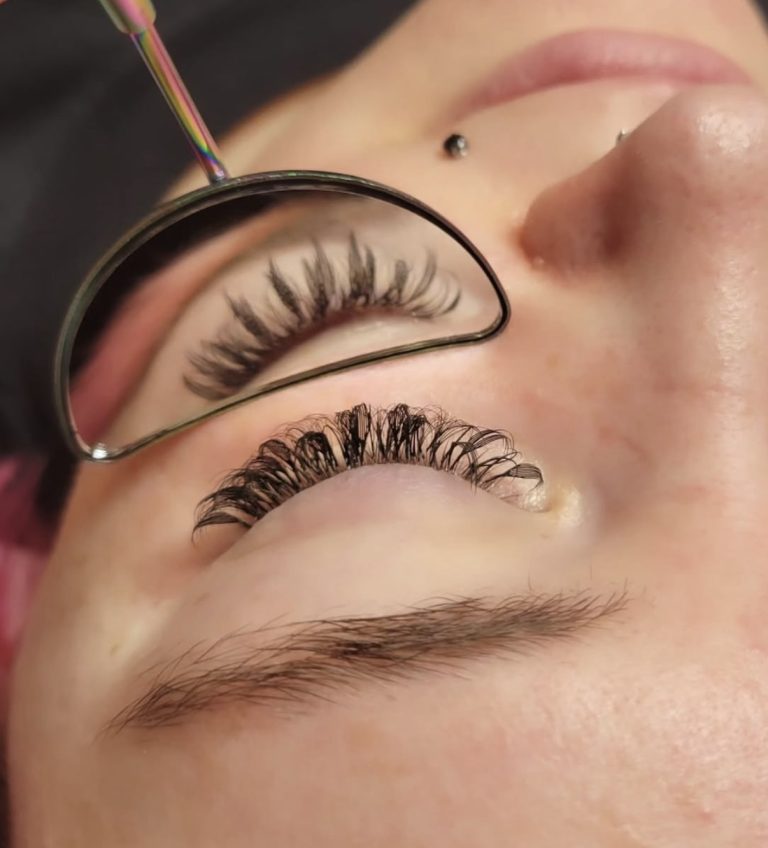 Do You Need a License for Eyelash Extensions in Washington?